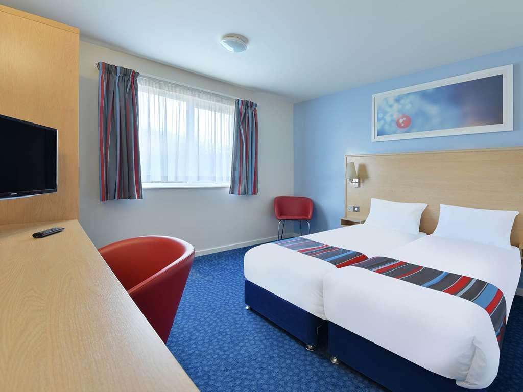 Travelodge Edinburgh Dreghorn Pokoj fotografie